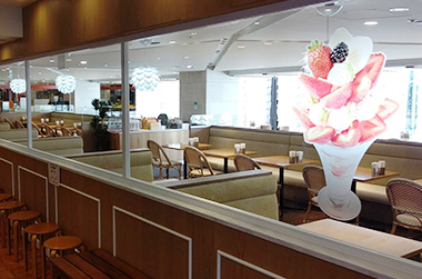 池袋東武店の店内1