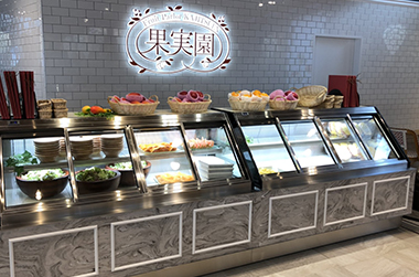 立川店の入口